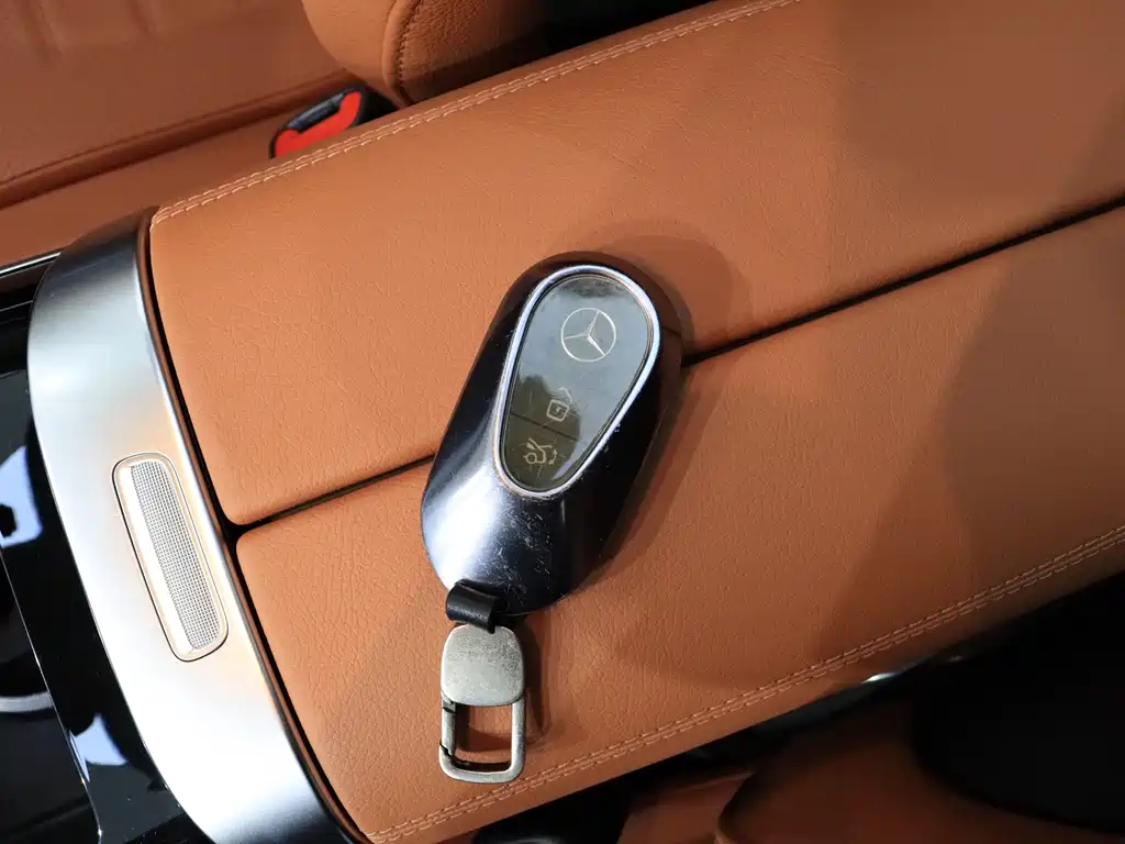 Mercedes-Benz Mercedes-Benz GLC 2024 GLC 260 L 4MATIC Luxury 5-Seat 2024 - thumbnail 13