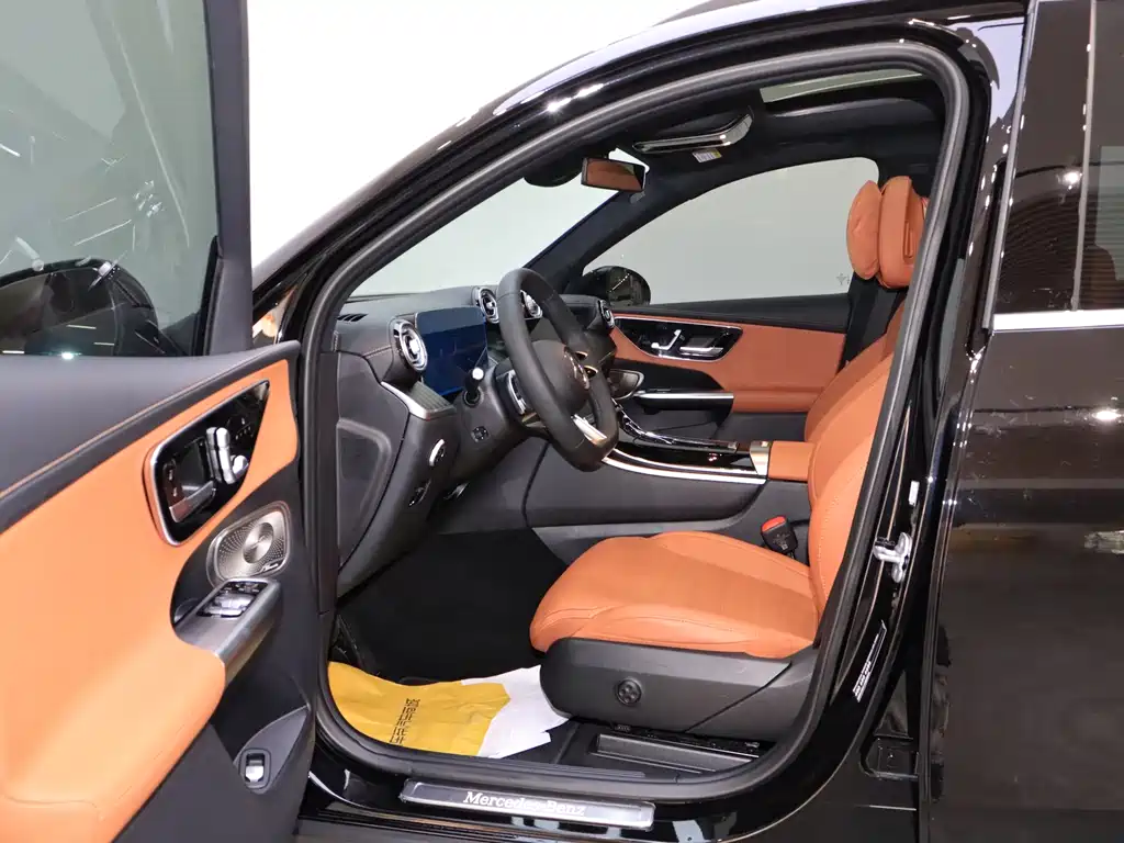 Mercedes-Benz Mercedes-Benz GLC 2024 GLC 260 L 4MATIC Luxury 5-Seat 2024 - thumbnail 15