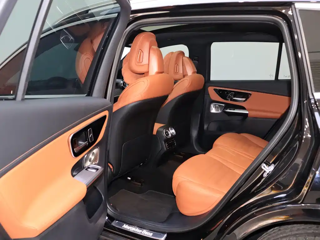 Mercedes-Benz Mercedes-Benz GLC 2024 GLC 260 L 4MATIC Luxury 5-Seat 2024 - thumbnail 16