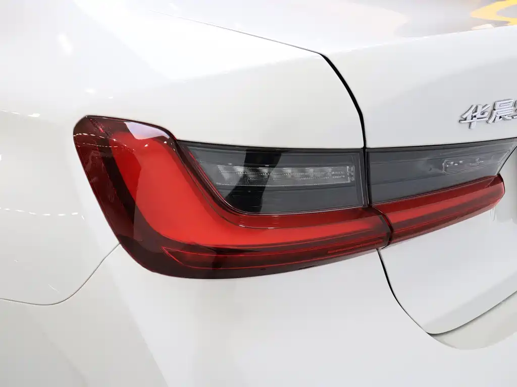 BMW BMW 3 Series 2024 325Li xDrive M Sport Package 2024 - thumbnail 9