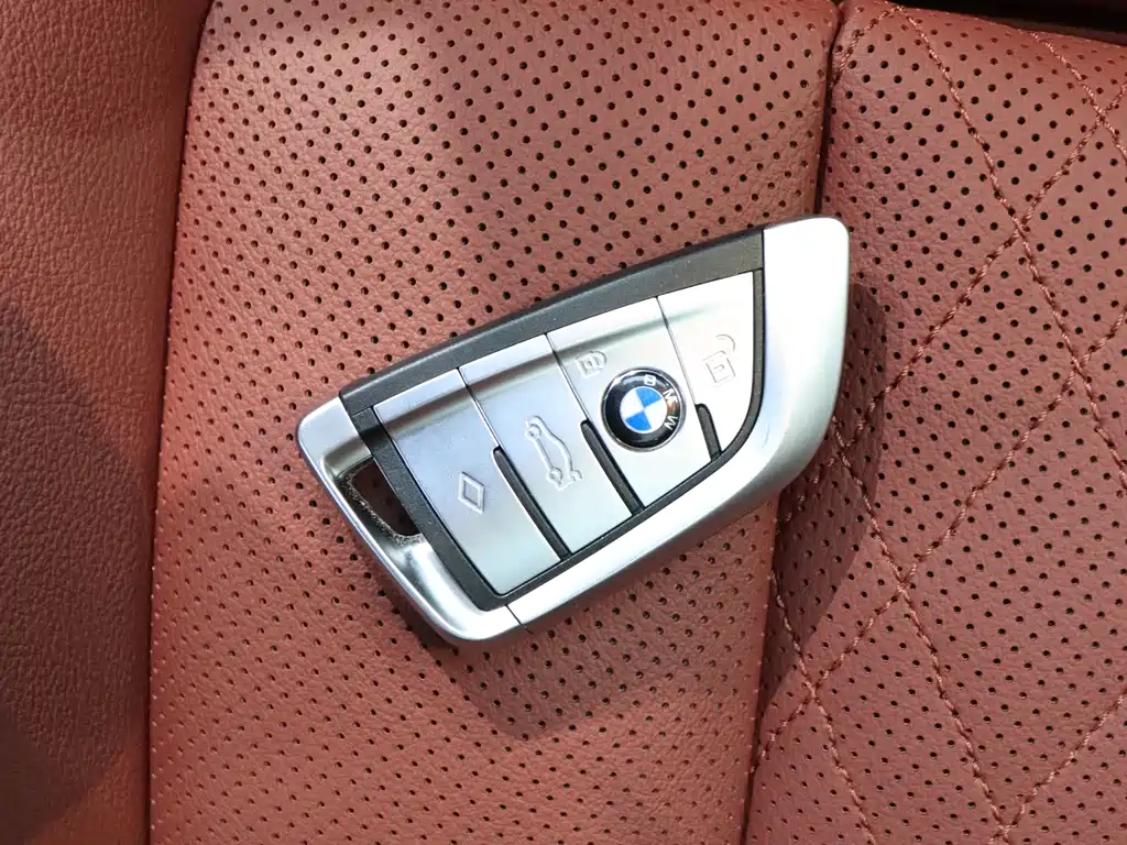 BMW BMW 3 Series 2024 325Li xDrive M Sport Package 2024 - thumbnail 11
