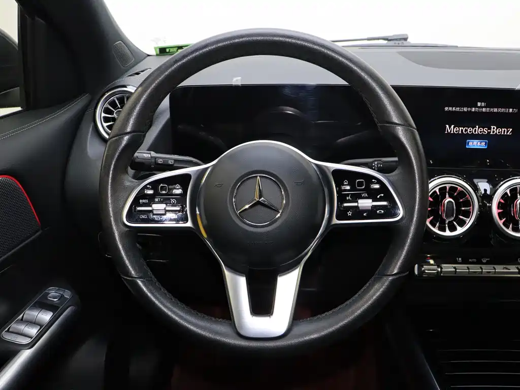 Mercedes-Benz Mercedes-Benz GLA 2022 Facelift GLA 200 2022 - thumbnail 18
