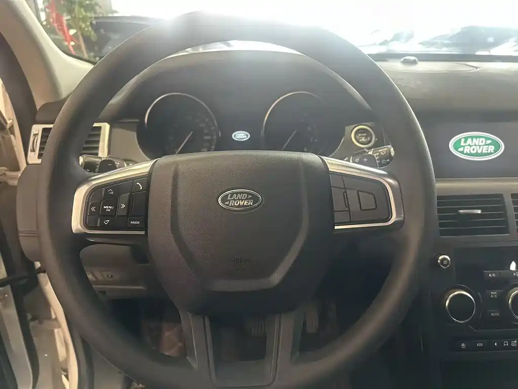 Land Rover Discovery Sport 2018 240PS Pure Edition 2018 - thumbnail 5