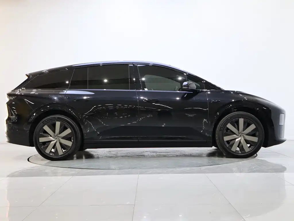 Li Auto Li Auto i6 2025 AWD Standard Edition 2025 - thumbnail 2