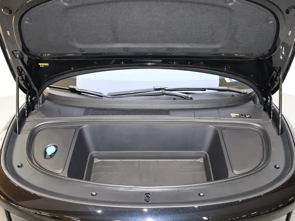 Li Auto Li Auto i6 2025 AWD Standard Edition 2025 - thumbnail 3