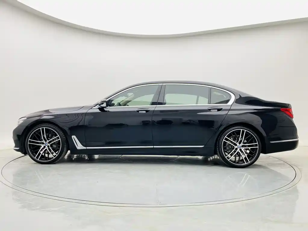 BMW BMW 7 Series 2018 730Li Leading Model Excellence Package 2018 - thumbnail 11