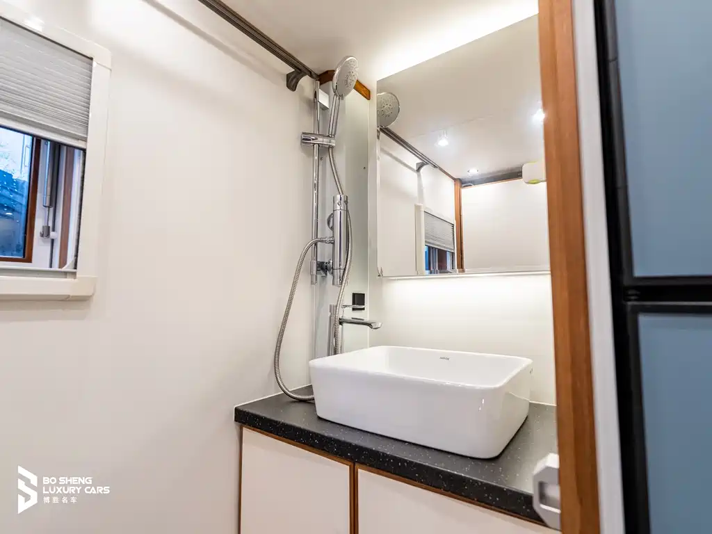 - MAN Allroad Camper 2021 6.9L Automatic 2022 - thumbnail 13