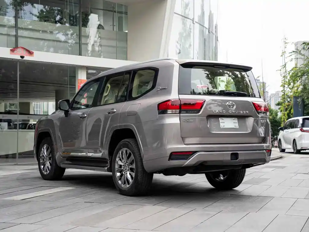 Toyota Land Cruiser LC300 2021 3.5L Automatic 2026 - thumbnail 7