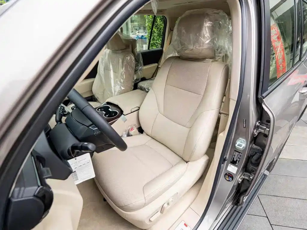 Toyota Land Cruiser LC300 2021 3.5L Automatic 2026 - thumbnail 13