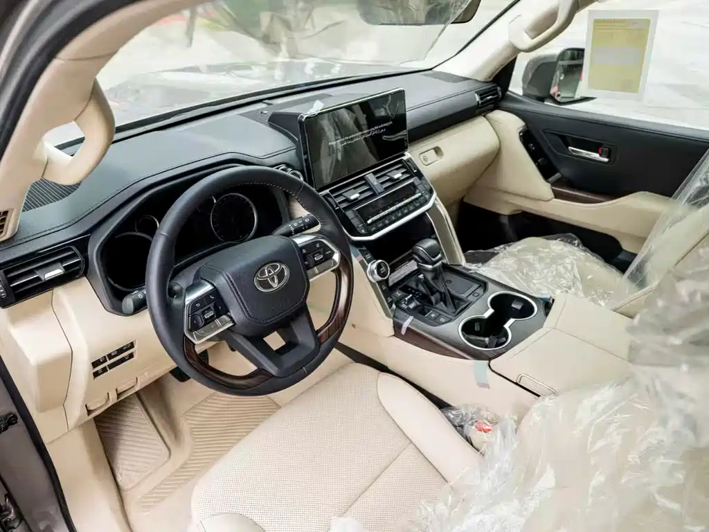 Toyota Land Cruiser LC300 2021 3.5L Automatic 2026 - thumbnail 14