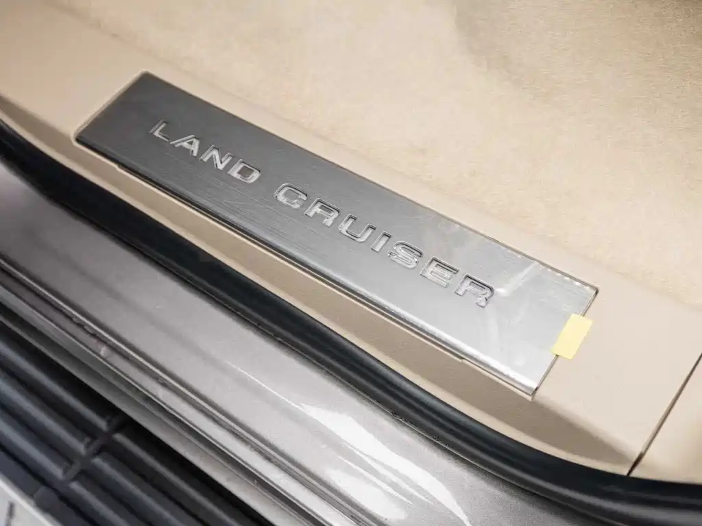 Toyota Land Cruiser LC300 2021 3.5L Automatic 2026 - thumbnail 16