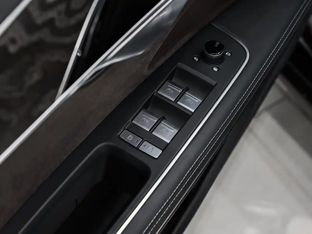 Audi Audi A8 2024 A8L 50 TFSI quattro Premium Selection 2024 - thumbnail 24