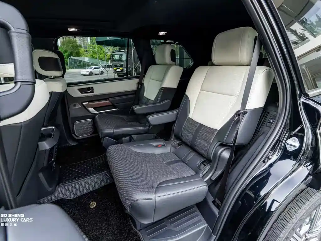 Toyota Toyota Sequoia 2025 3.5L Automatic 2026 - thumbnail 10