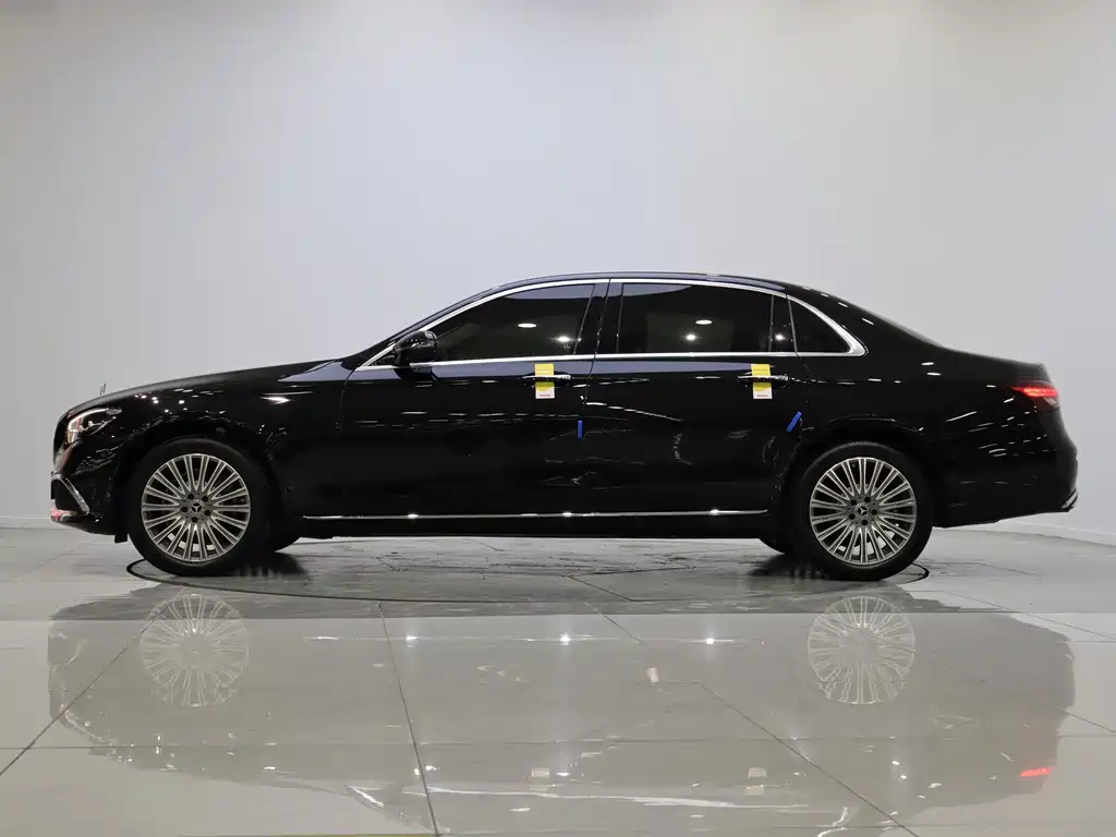 Mercedes-Benz Mercedes-Benz E-Class 2022 E 300 L Fashion Edition 2022 - thumbnail 3