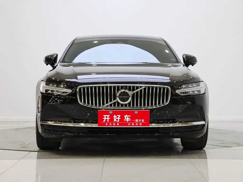 Volvo Volvo S90 2024 B5 Momentum Luxury Edition 2024 - thumbnail 2