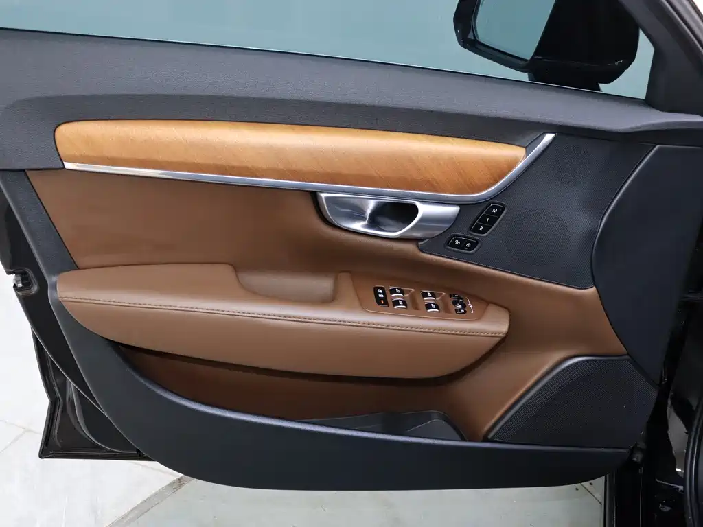 Volvo Volvo S90 2024 B5 Momentum Luxury Edition 2024 - thumbnail 11