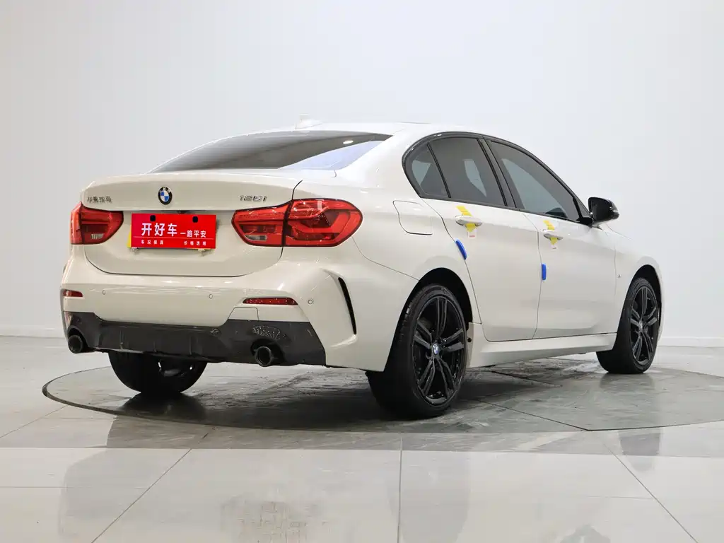 BMW BMW 1 Series 2022 125i M Sport Shadow Night Edition 2023 - thumbnail 4