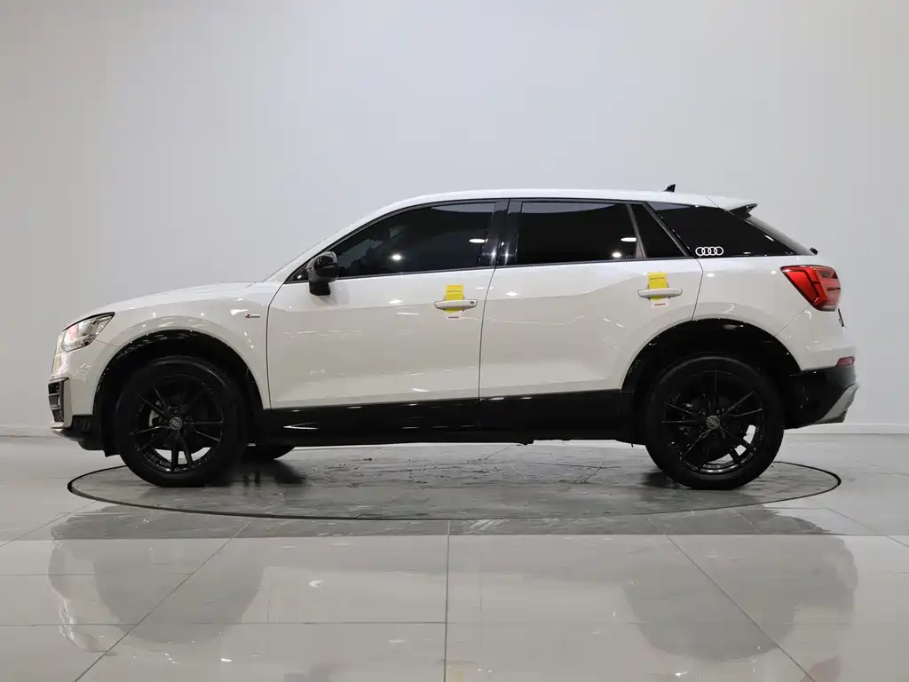 Audi Audi Q2L 2020 35 TFSI Sport Edition 2020 - thumbnail 3