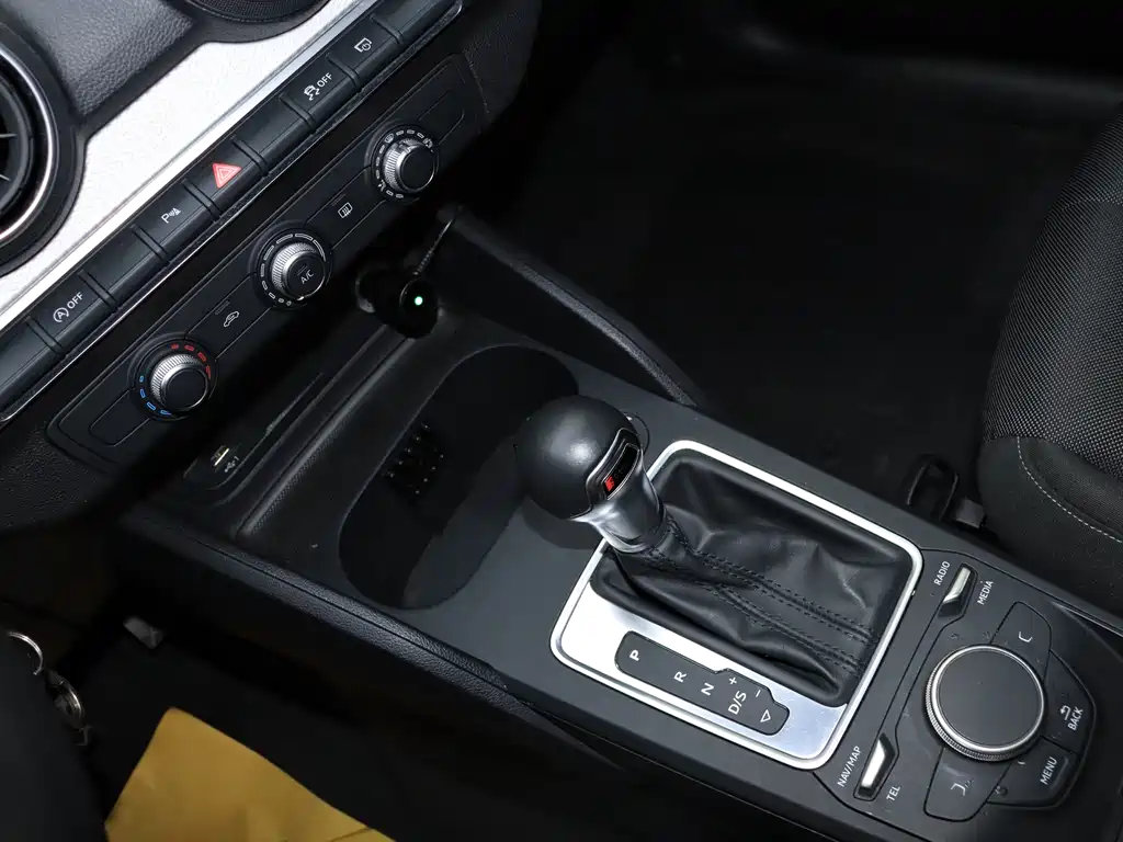 Audi Audi Q2L 2020 35 TFSI Sport Edition 2020 - thumbnail 15