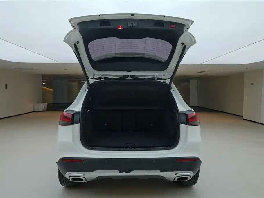 Mercedes-Benz Mercedes-Benz GLA 2022 Facelift GLA 200 2022 - thumbnail 9