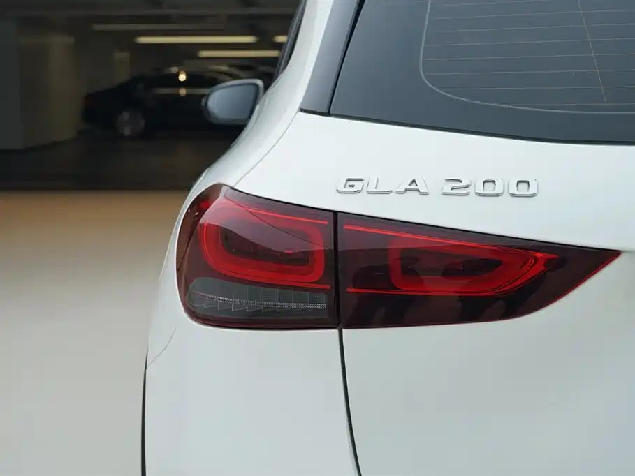 Mercedes-Benz Mercedes-Benz GLA 2022 Facelift GLA 200 2022 - thumbnail 11