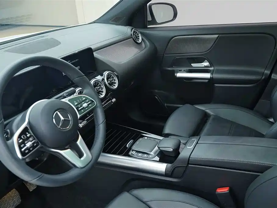 Mercedes-Benz Mercedes-Benz GLA 2022 Facelift GLA 200 2022 - thumbnail 14
