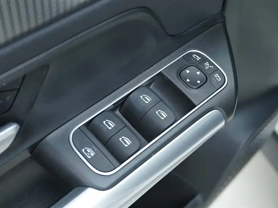 Mercedes-Benz Mercedes-Benz GLA 2022 Facelift GLA 200 2022 - thumbnail 15