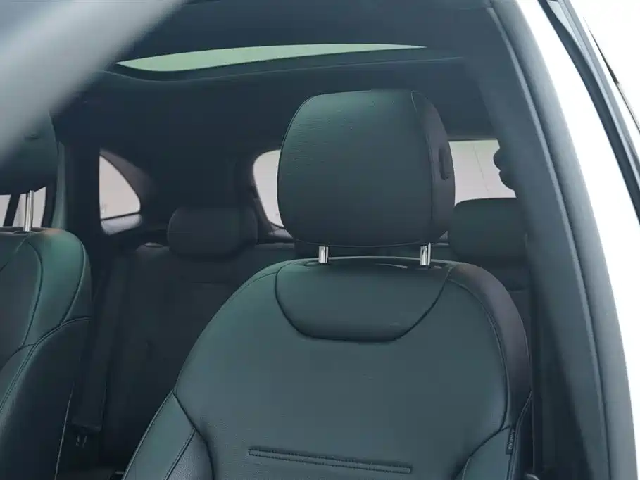 Mercedes-Benz Mercedes-Benz GLA 2022 Facelift GLA 200 2022 - thumbnail 17