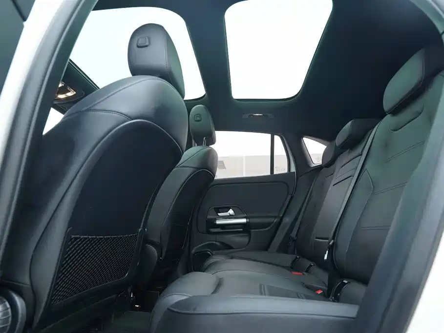Mercedes-Benz Mercedes-Benz GLA 2022 Facelift GLA 200 2022 - thumbnail 23