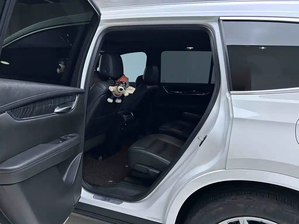 Cadillac Cadillac XT6 2022 2.0T 6-seater FWD Luxury Edition 2022 - thumbnail 9