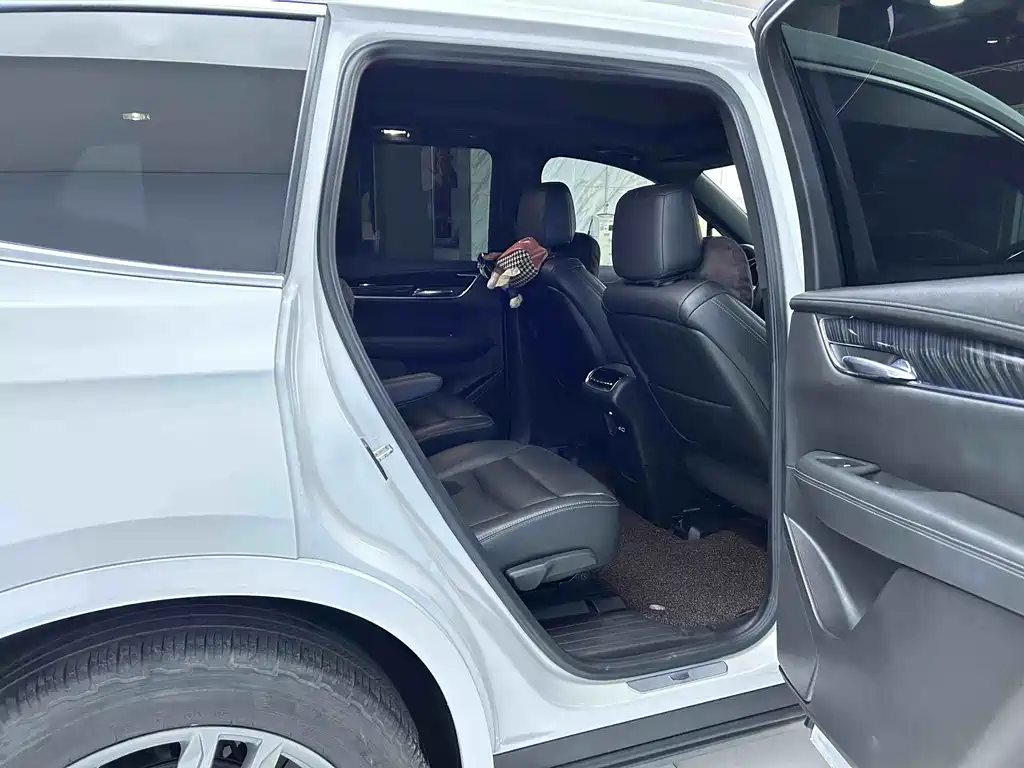 Cadillac Cadillac XT6 2022 2.0T 6-seater FWD Luxury Edition 2022 - thumbnail 12