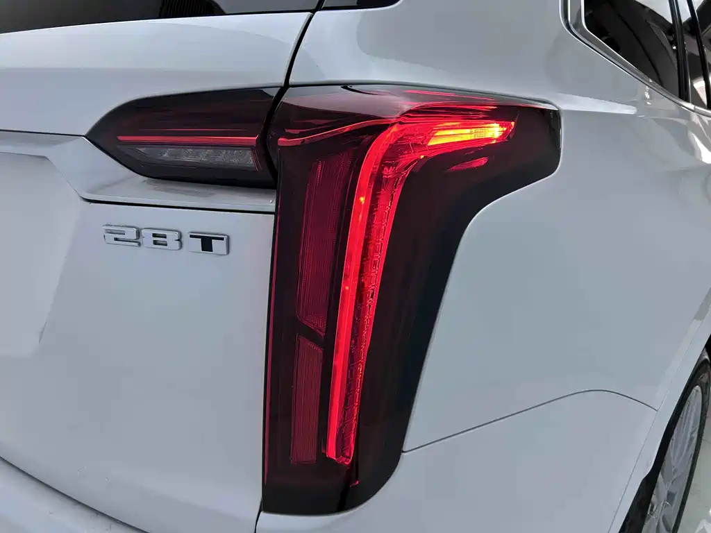 Cadillac Cadillac XT6 2022 2.0T 6-seater FWD Luxury Edition 2022 - thumbnail 24