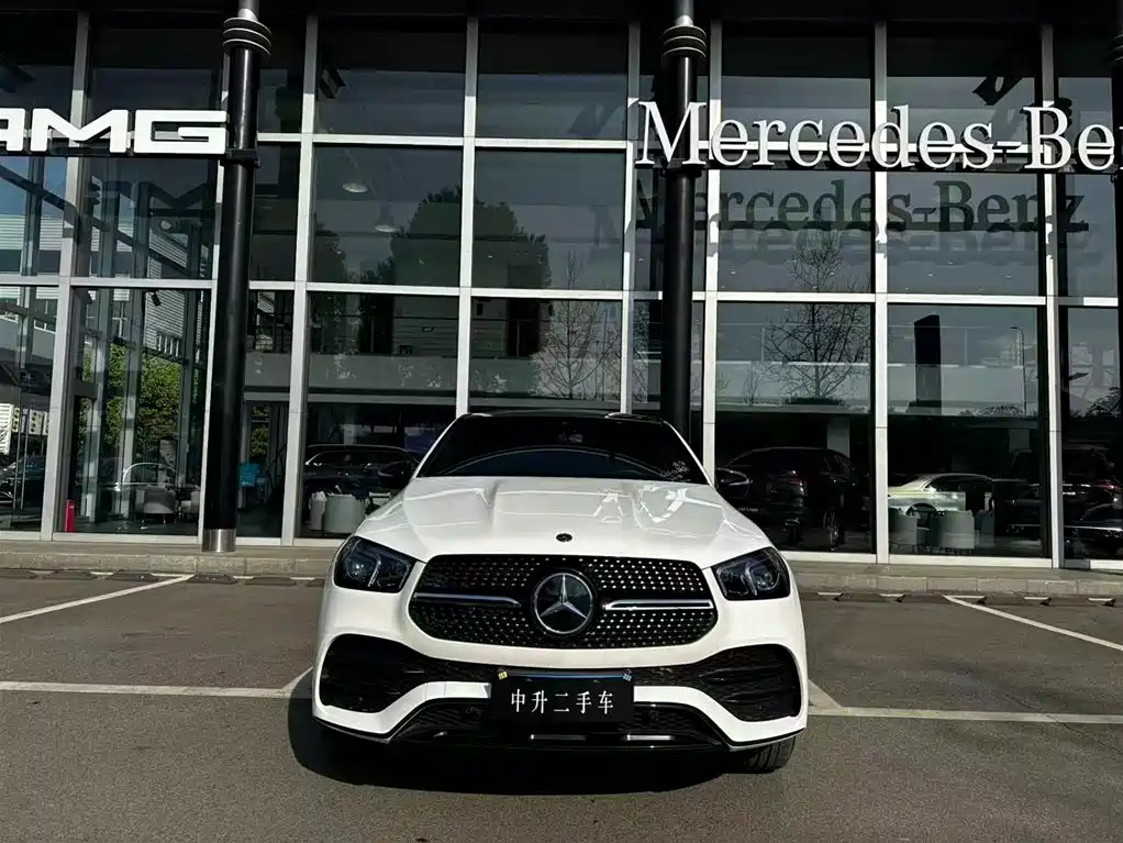Mercedes-Benz Mercedes-Benz GLE Coupe 2020 GLE 350 4MATIC Luxury Coupe SUV 2021 - thumbnail 2