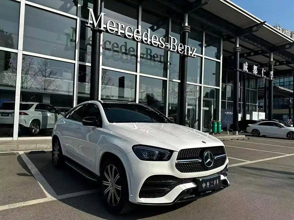 Mercedes-Benz Mercedes-Benz GLE Coupe 2020 GLE 350 4MATIC Luxury Coupe SUV 2021 - thumbnail 3