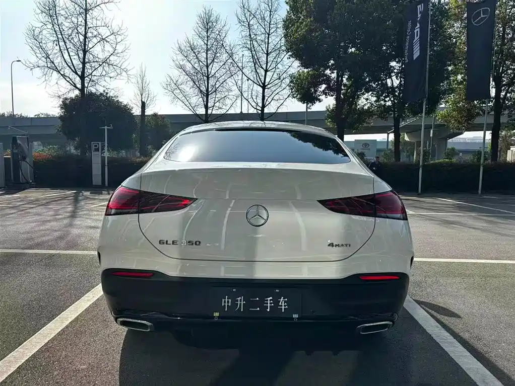 Mercedes-Benz Mercedes-Benz GLE Coupe 2020 GLE 350 4MATIC Luxury Coupe SUV 2021 - thumbnail 9