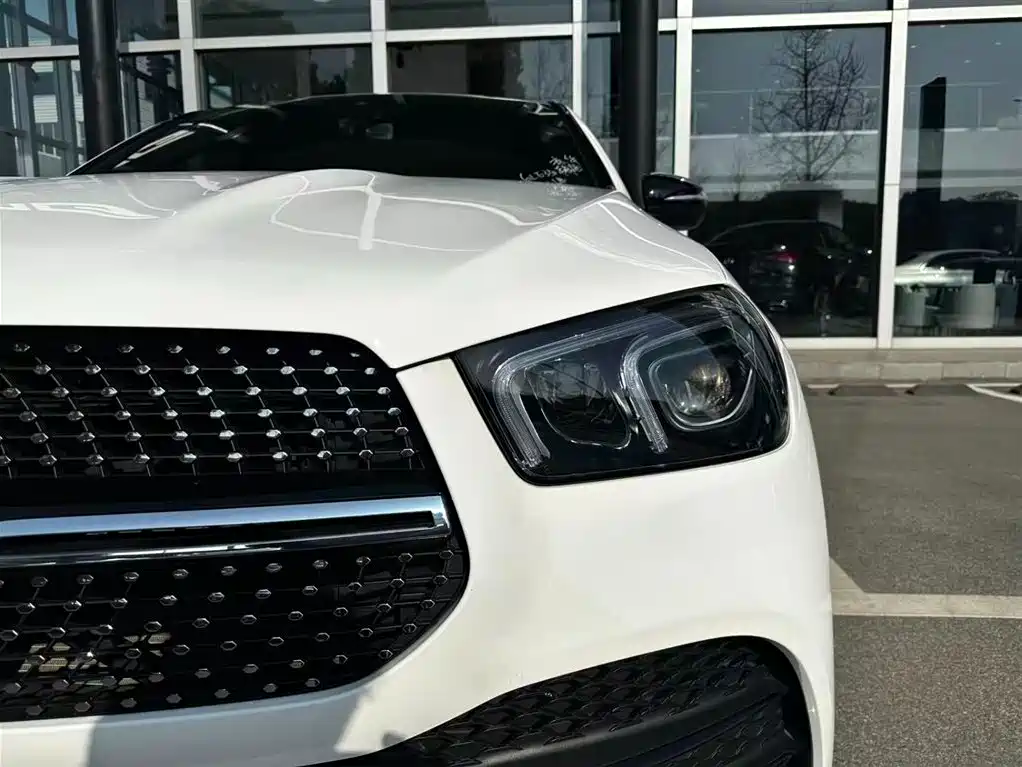 Mercedes-Benz Mercedes-Benz GLE Coupe 2020 GLE 350 4MATIC Luxury Coupe SUV 2021 - thumbnail 10