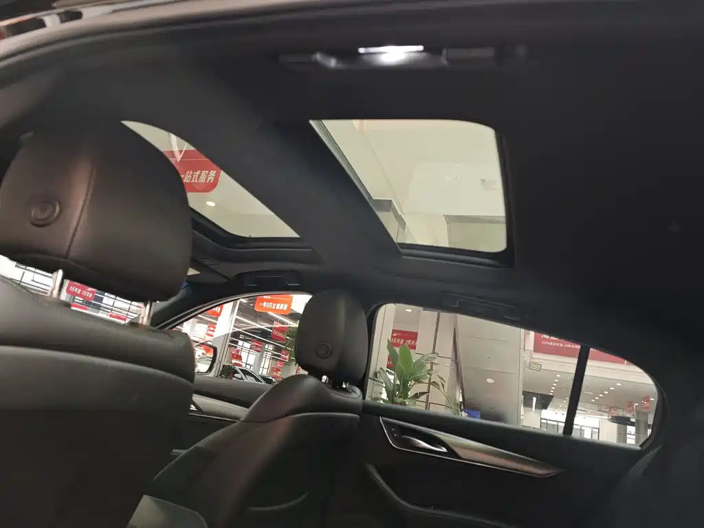Cadillac Cadillac CT5 2023 28T Luxury (Standard) 2023 - thumbnail 9
