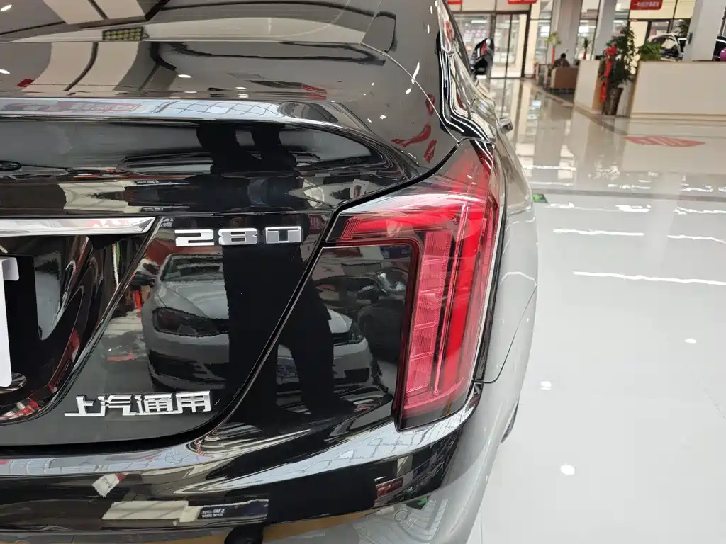 Cadillac Cadillac CT5 2023 28T Luxury (Standard) 2023 - thumbnail 16