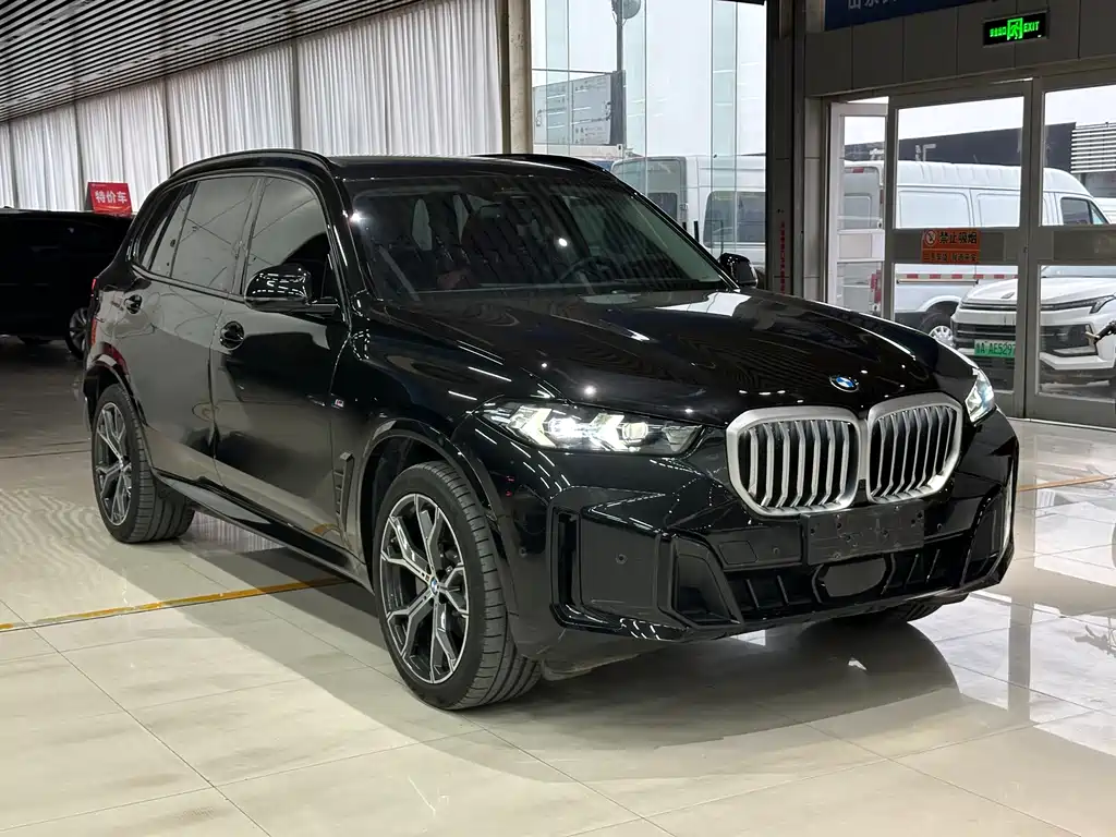 BMW BMW X5 2025 xDrive 30Li M Sport Shadow Night Package 2025 - thumbnail 3