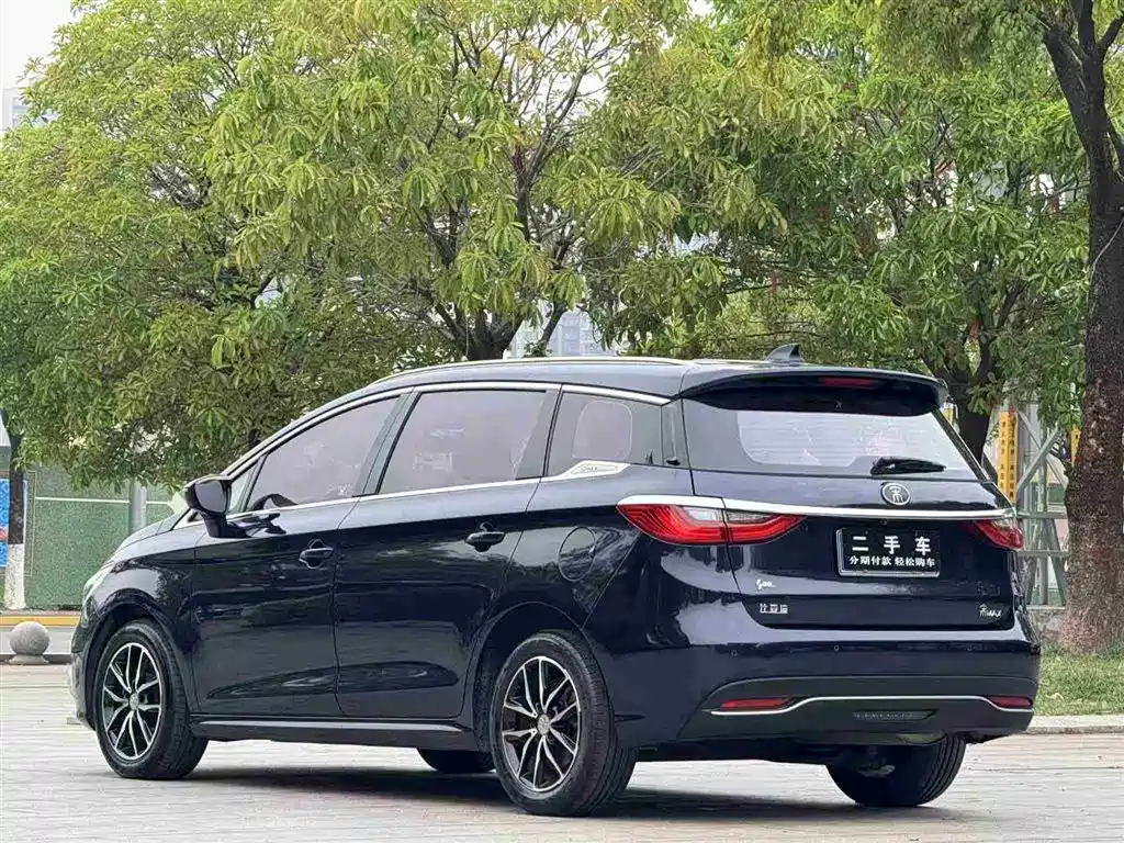 BYD BYD Song MAX 2018 1.5T Automatic Intelligent Elite 6-seater 2018 - thumbnail 4