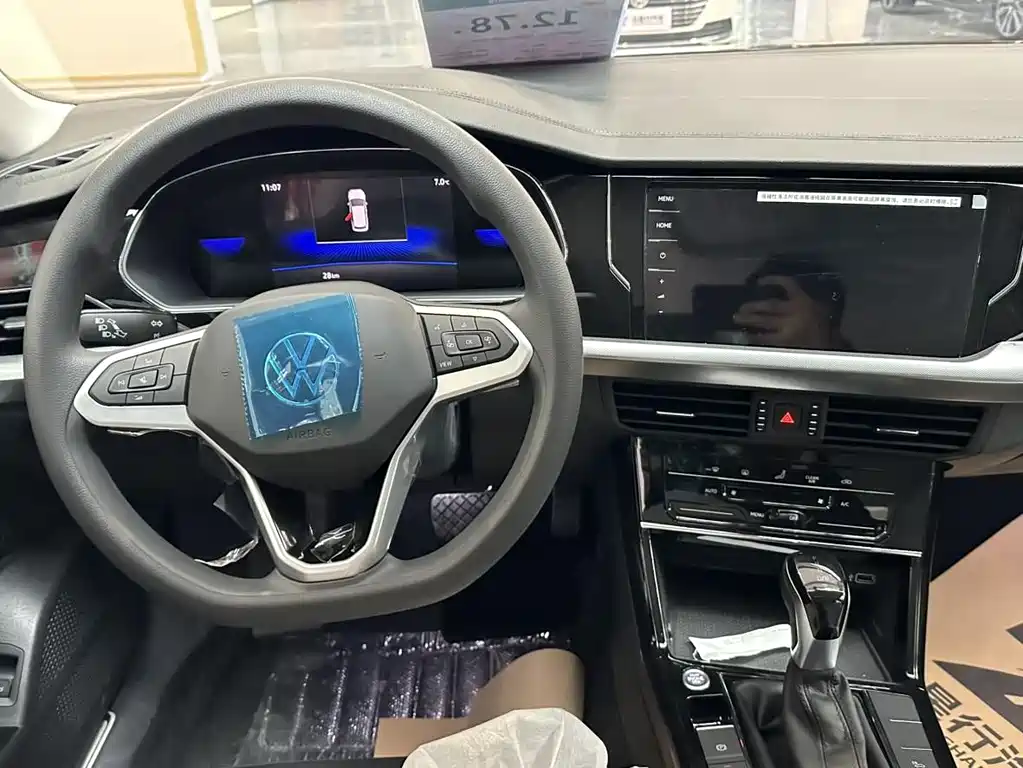 Volkswagen Passat NEV 2025 430PHEV Hybrid Business Edition 2025 - thumbnail 12