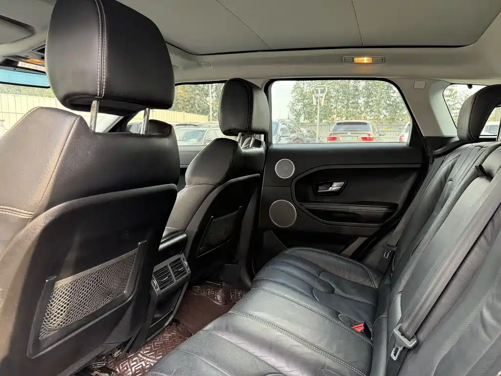Land Rover Range Rover Evoque (Imported) 2014 Model 2.0T 5-Door Christmas Limited Edition 2014 - thumbnail 11
