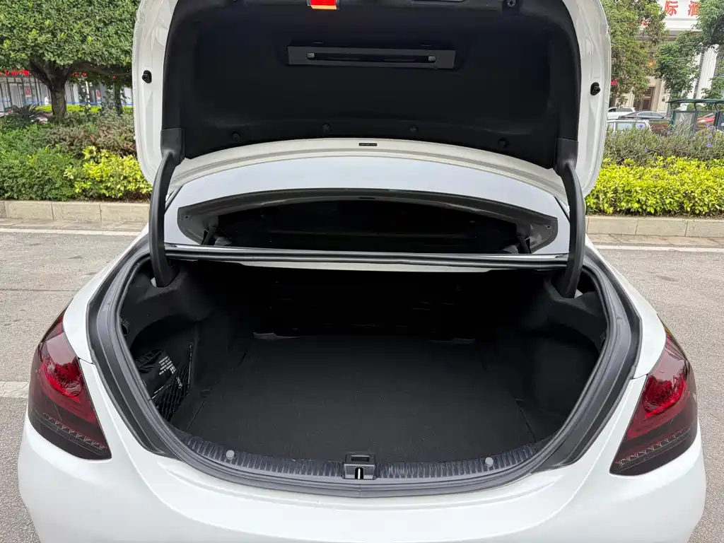 Mercedes-Benz Mercedes-Benz C-Class 2019 Facelift C 260 L Sport Edition 2019 - thumbnail 21