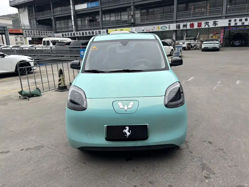 Wuling Motors Wuling Hongguang MINIEV 2025 Model Year 4th Generation 4-Door Advanced Version 2025 - thumbnail 2
