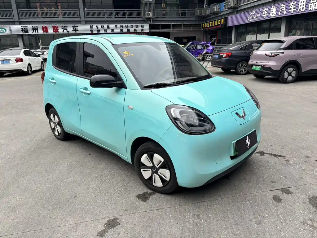 Wuling Motors Wuling Hongguang MINIEV 2025 Model Year 4th Generation 4-Door Advanced Version 2025 - thumbnail 3