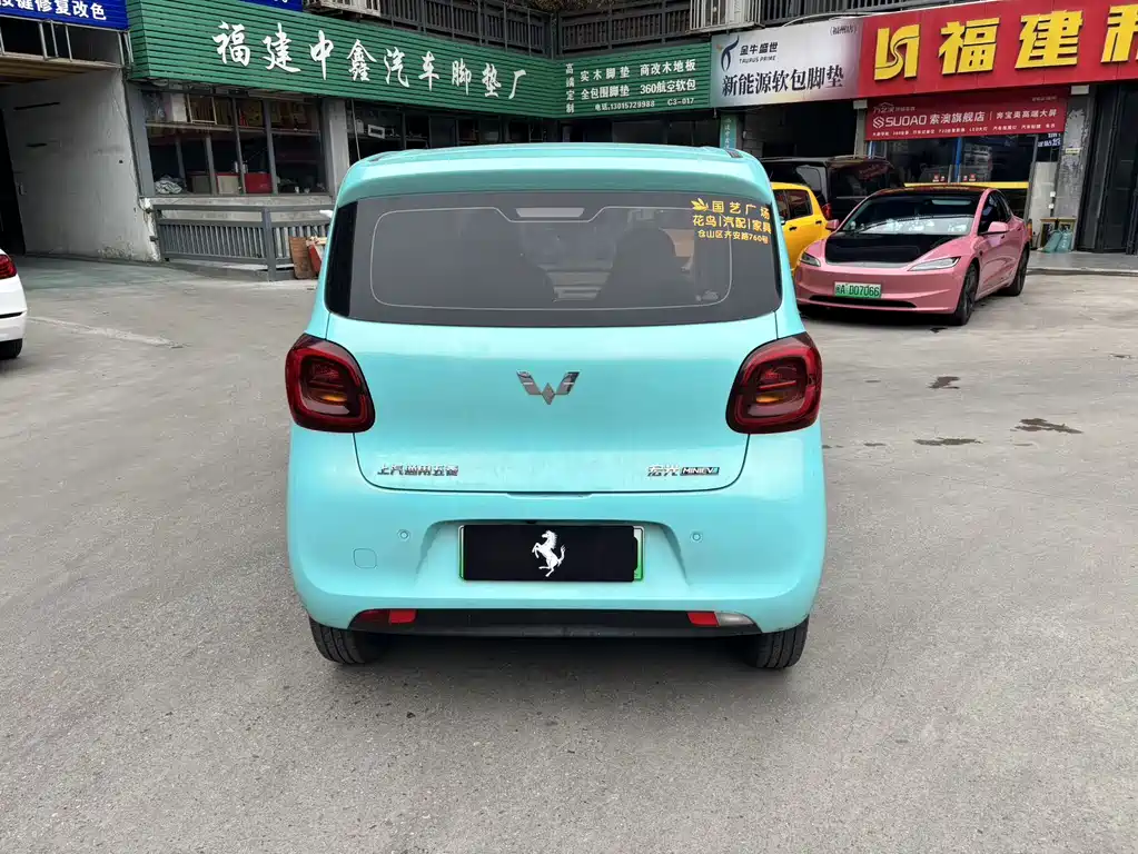 Wuling Motors Wuling Hongguang MINIEV 2025 Model Year 4th Generation 4-Door Advanced Version 2025 - thumbnail 6