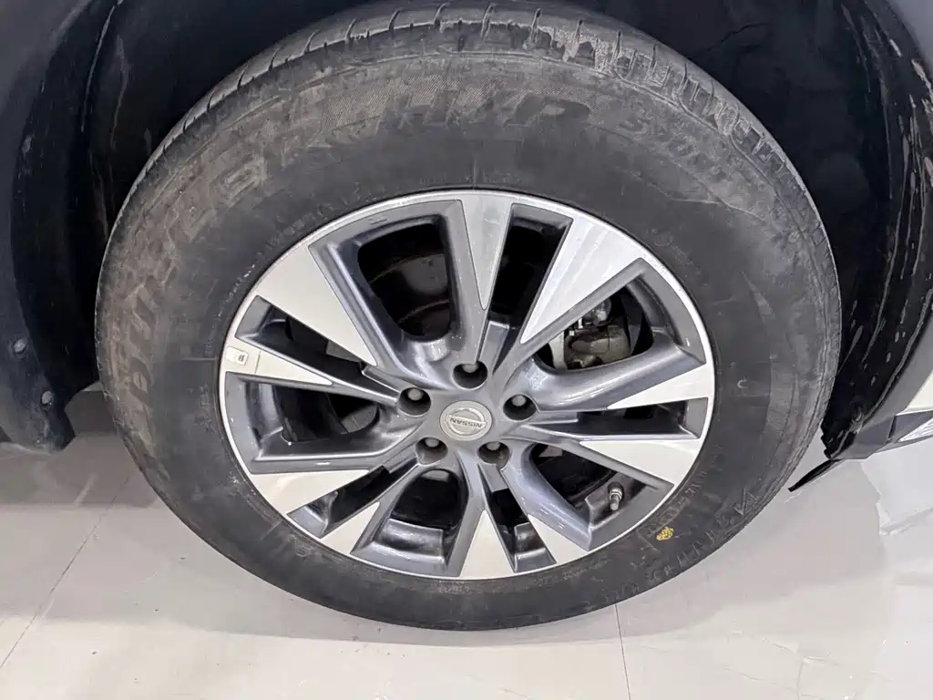 Nissan Lannia 2021 2.5L XE 2WD Elite Edition 2023 - thumbnail 16