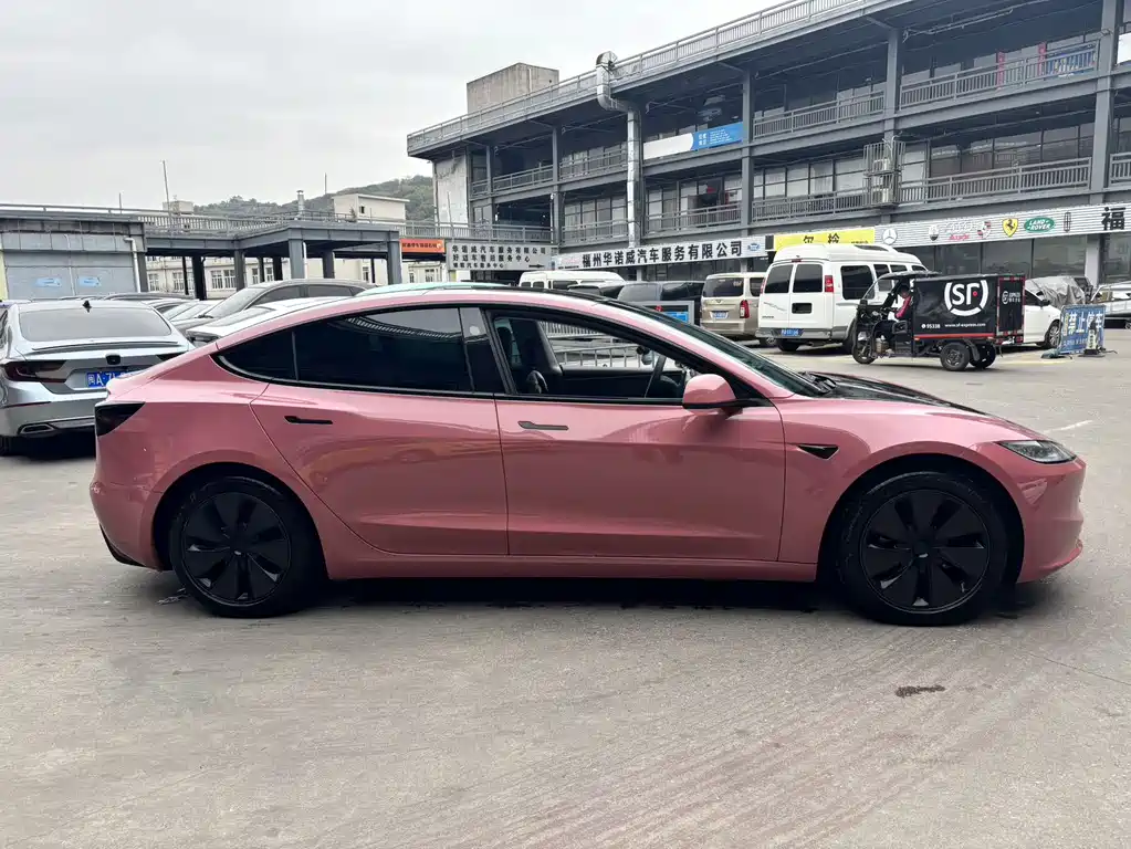 Tesla Model 3 2025 Rear-Wheel Drive 2025 - thumbnail 4