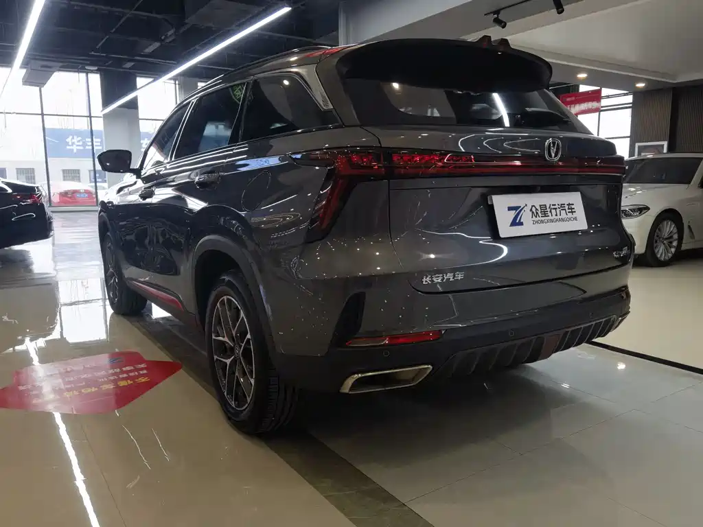 Changan Changan CS75 PLUS 2022 Second Generation 1.5T Automatic Navigation Edition 2023 - thumbnail 3