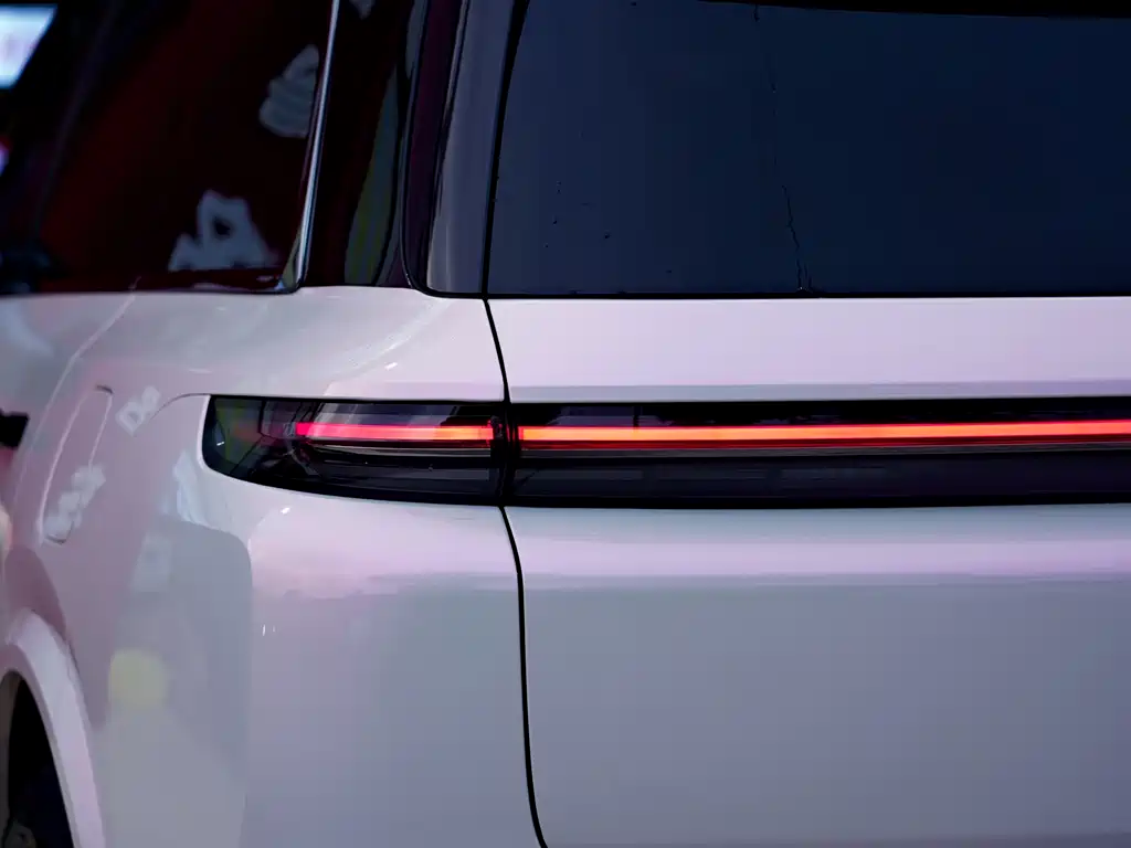 Li Auto Li L8 2023 Pro 2022 - thumbnail 4